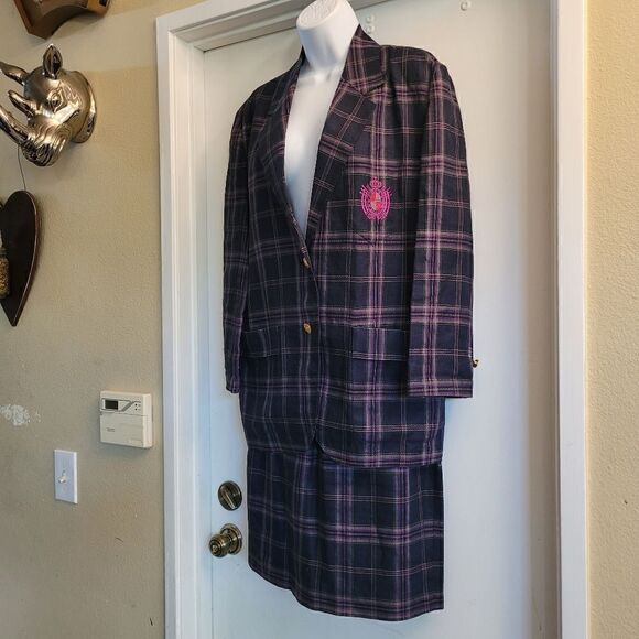 Vintage academia plaid suit with original gold buttons - Picture 2 of 16